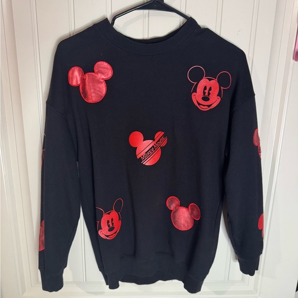 2/for $20 🪩 DISNEY’s Mickey Mouse Crewneck Sweater, Red Mickey details ❤️ (XS) - Picture 3 of 7